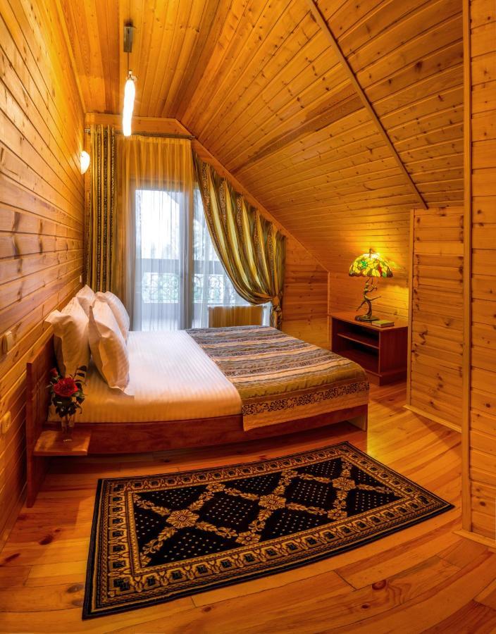 Hutor Hotel Dnipro Exterior photo